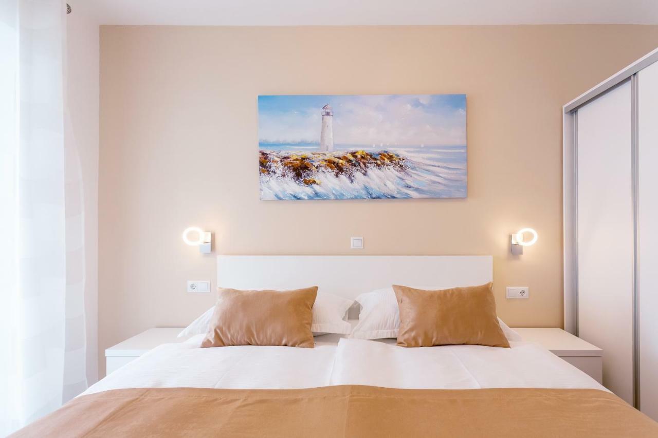 Guest house Stonehouse