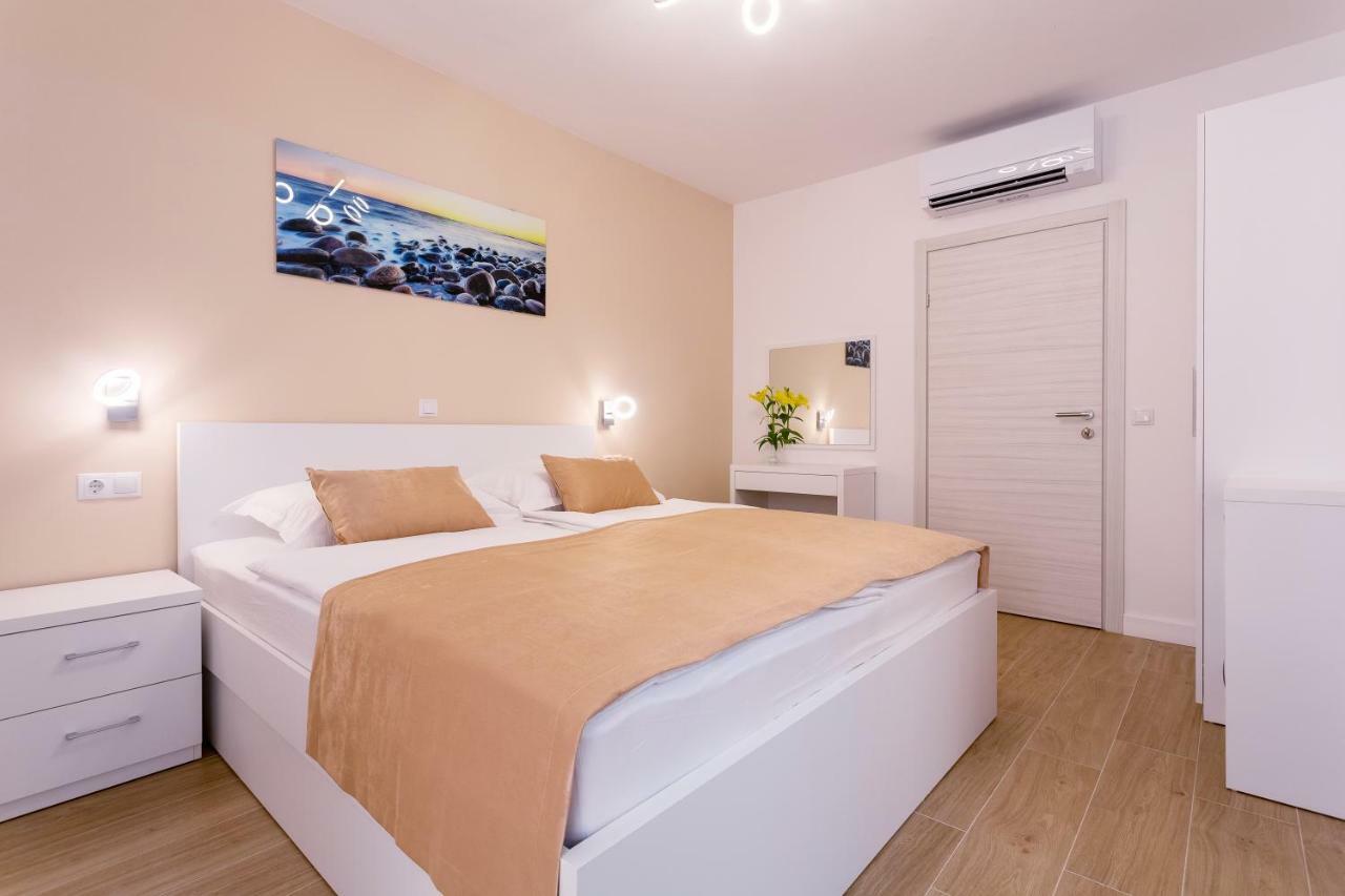 Stonehouse Guest house