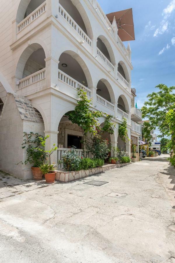 Guest house Stonehouse