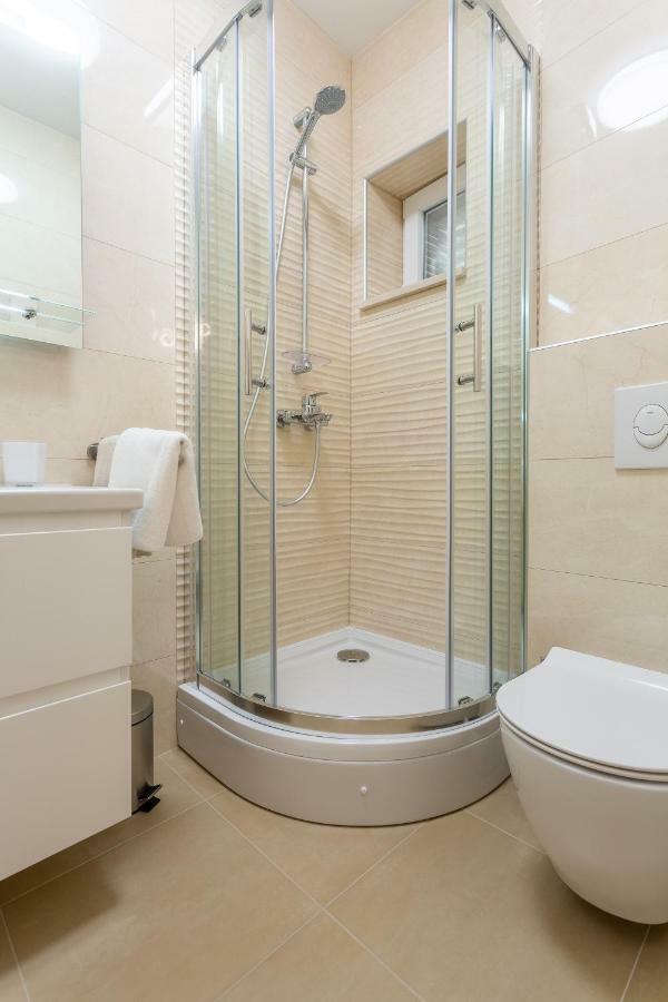 Guest house Stonehouse